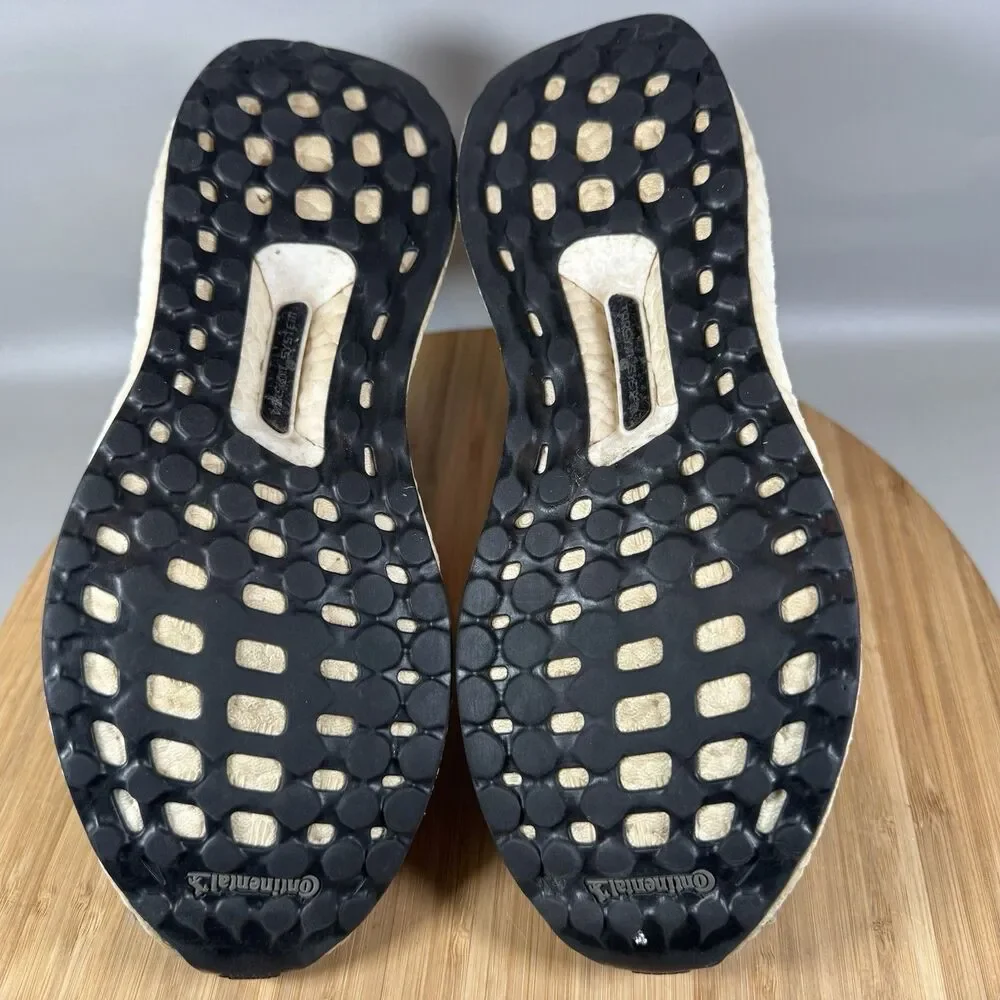Adidas UltraBoost‎ 4.0 Grey White Womens 7 (Men’s 5.5) Sneakers Shoes F36156